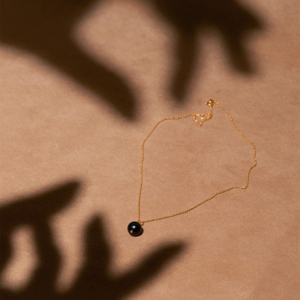 Pearl Pendant on Chain with Black Pearl | 9 – 9.5 mm | Round Pearl - Image 2