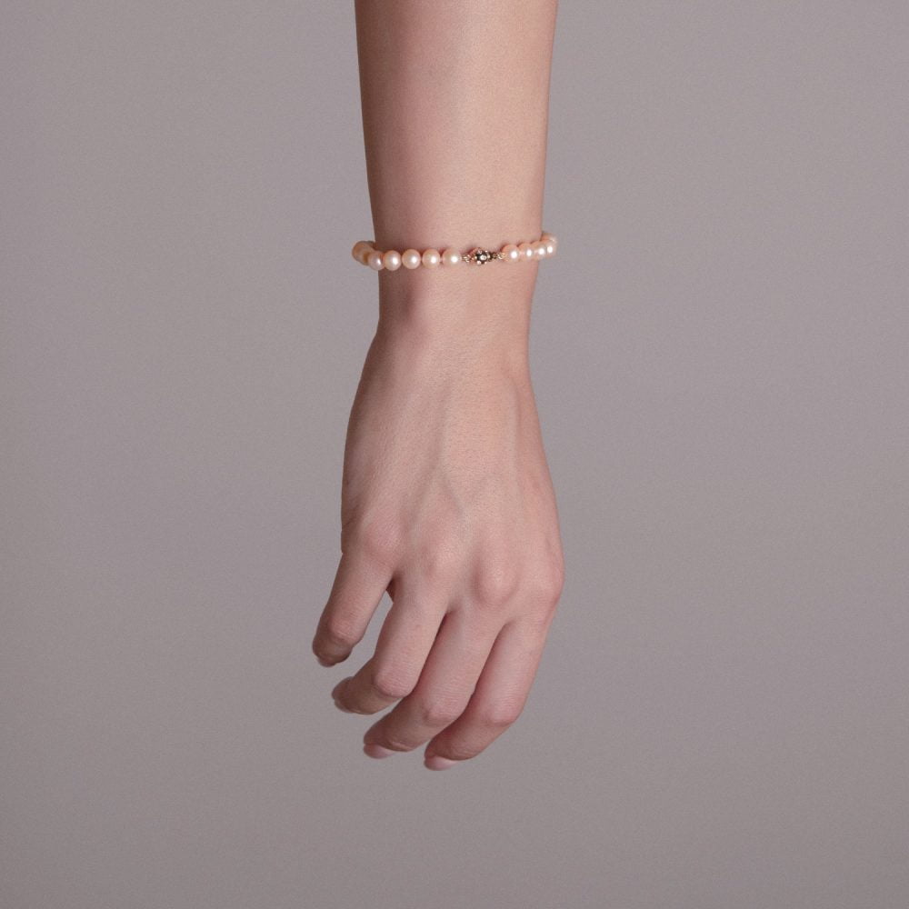 Classic Pink to Peach Pearl Bracelet | 5.5 – 6.5 mm | Round Pearls - Image 2