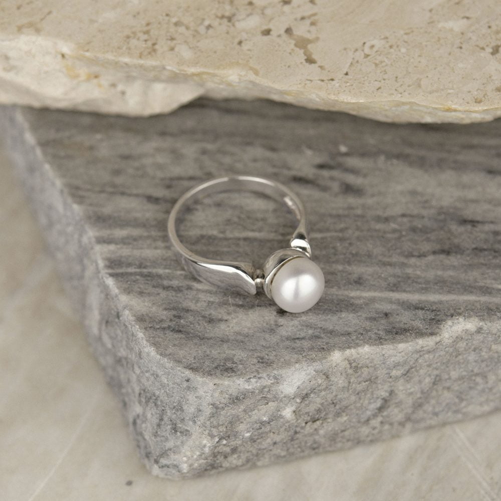 Pearl Ring with White Pearl | 7 - 9 mm | Button Pearl | VRP2 - Image 2