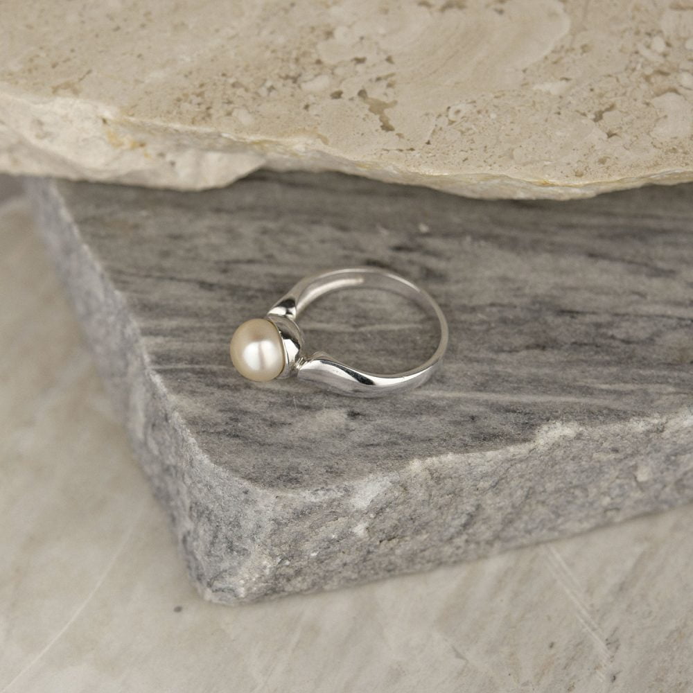 Pearl Ring with Pink to Peach Pearl | 7 - 9 mm | Button Pearl | VRP2 - Image 2