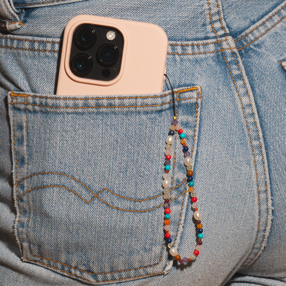 Phone Accessory ‘June’ | 5.5 – 6.5 mm | Oval White Pearls + Colored Stones - Image 1
