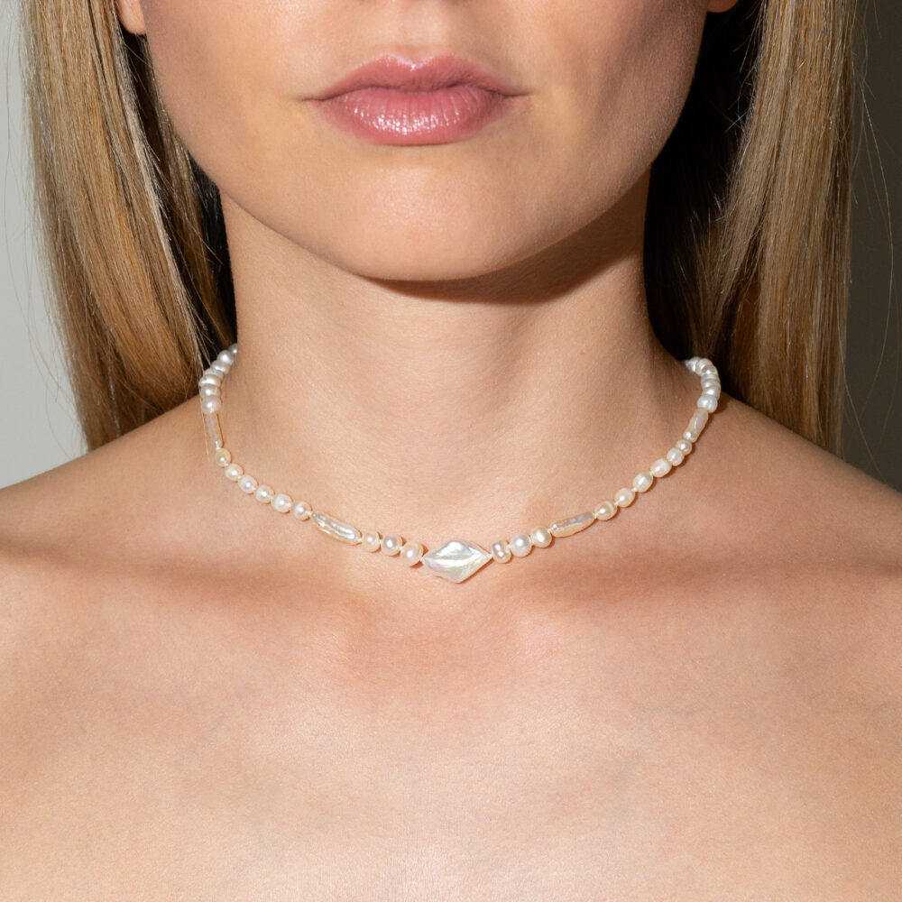 Classic Pearl Necklace with a Twist Nr. 1 | 3.5 – 7.5 mm | Irregular Pearls - Image 1